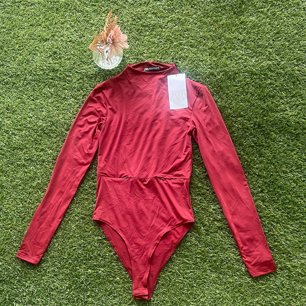 Zara Scarlet Long Sleeve Bodysuit
SKU #24